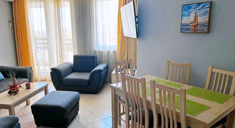 Holiday apartment with pool — photo 5