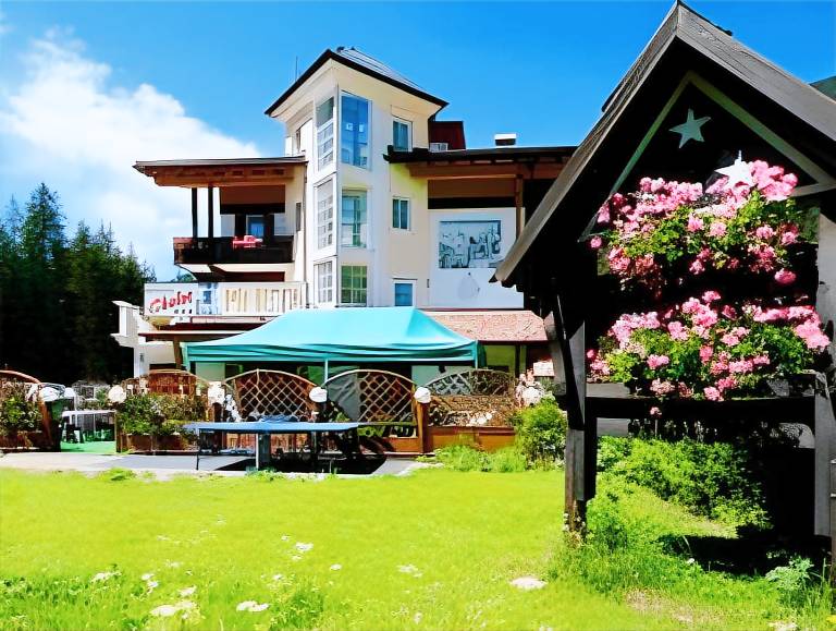 Chalet Pineta relax location in Canazei