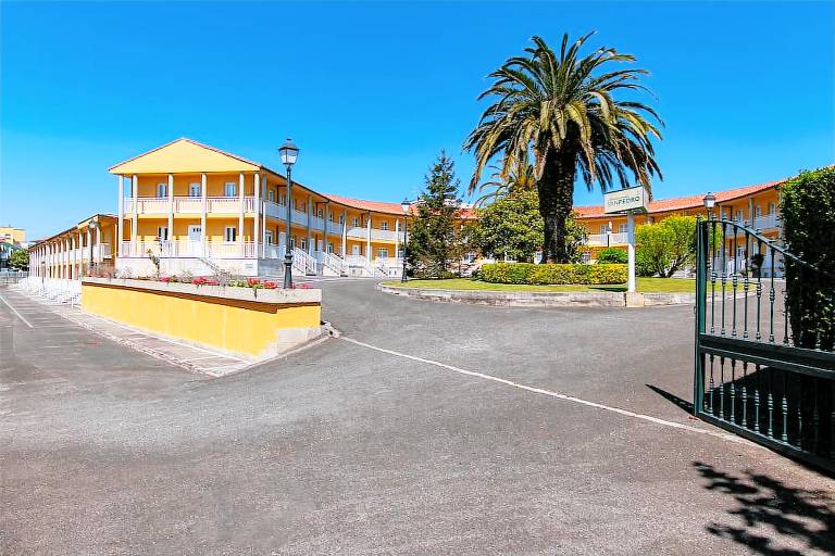Aparthotel  Llanes