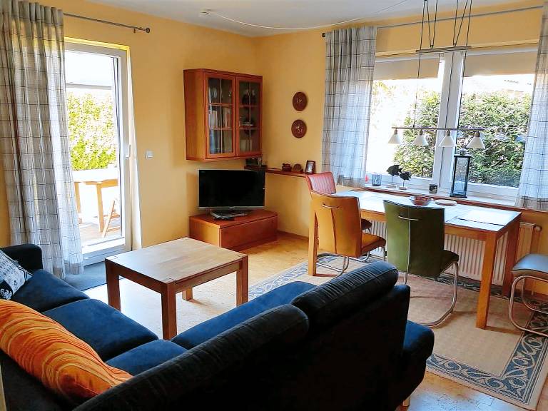 Ferienwohnung EG links 60qm max 2 Erwachsene 2 Kind
