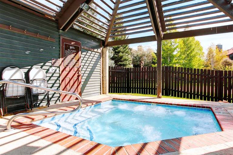 Powderwood Pines 12N — photo 2