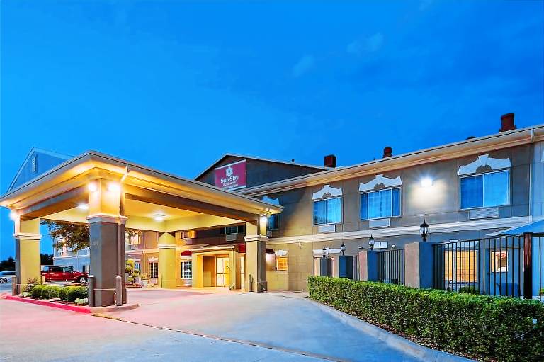SureStay Plus Hotel by Best Western Mesquite