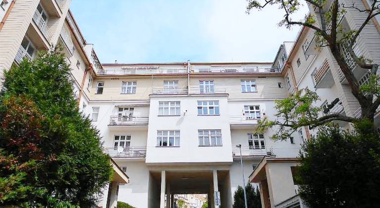 Holiday apartment with garden — photo 2