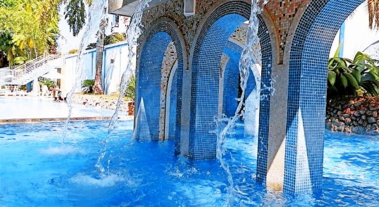 Holiday apartment with pool — photo 3