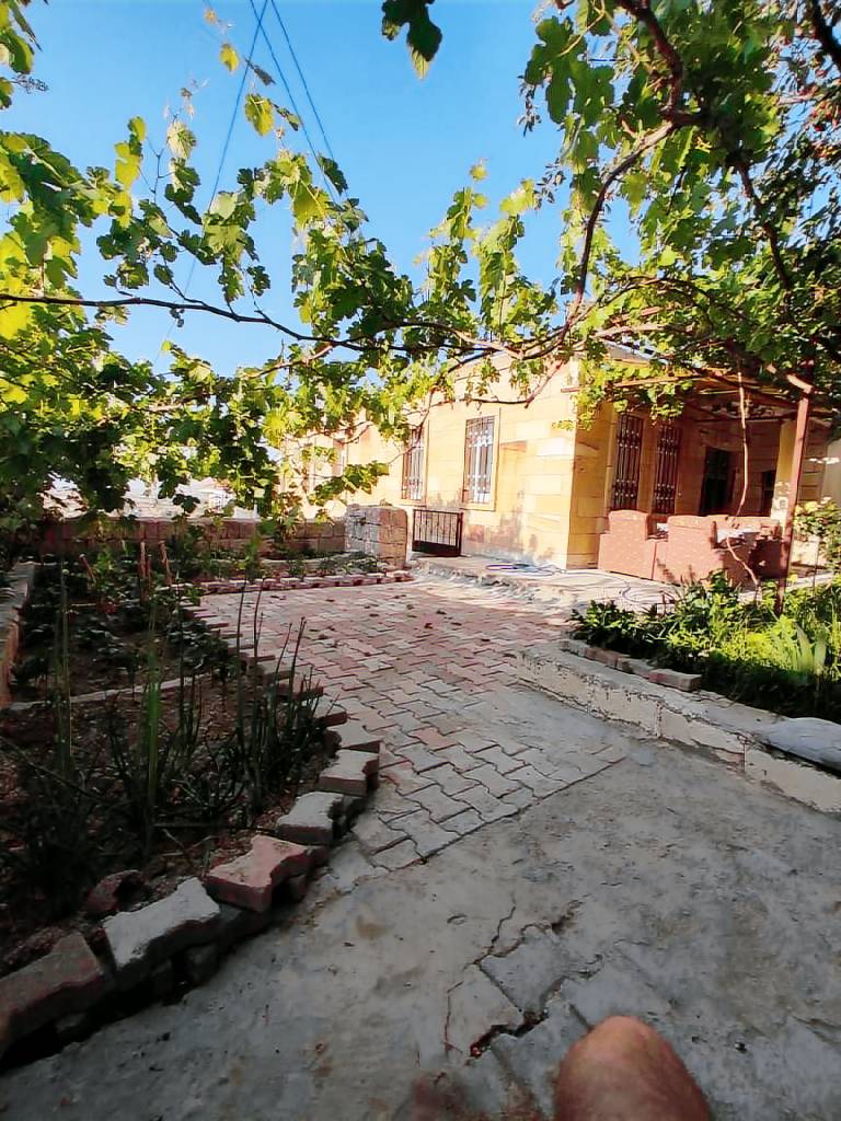 Rental apartment with yard & barbecue — photo 4