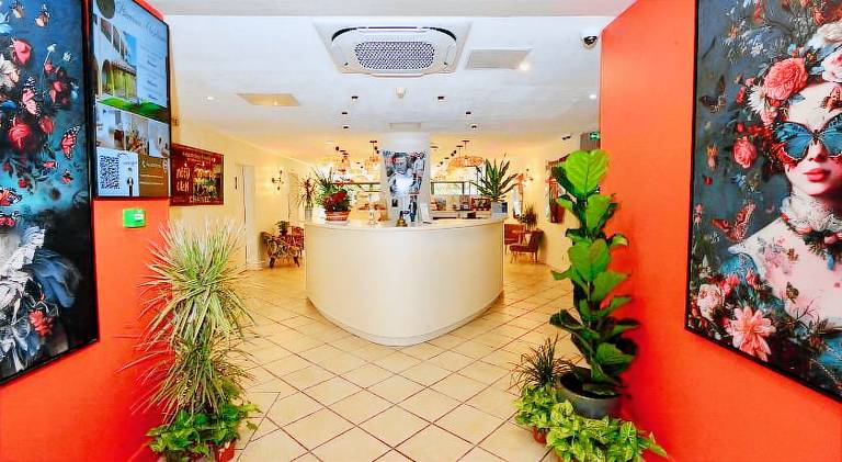 Sure Hotel by Best Western Gemenos en Provence — photo 3