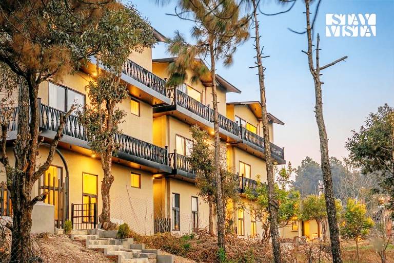 Villa with pool & garden | Good for workation | Pet-friendly in Tehri