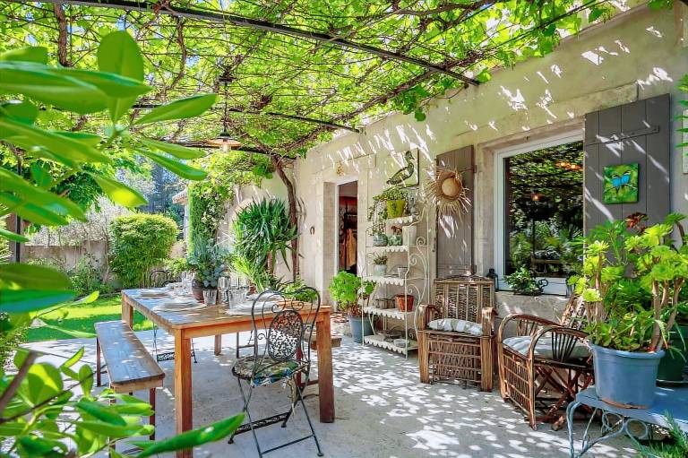 Charming villa with AC in Alpilles — photo 3