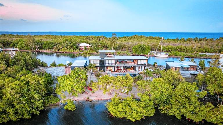 Villa Placencia