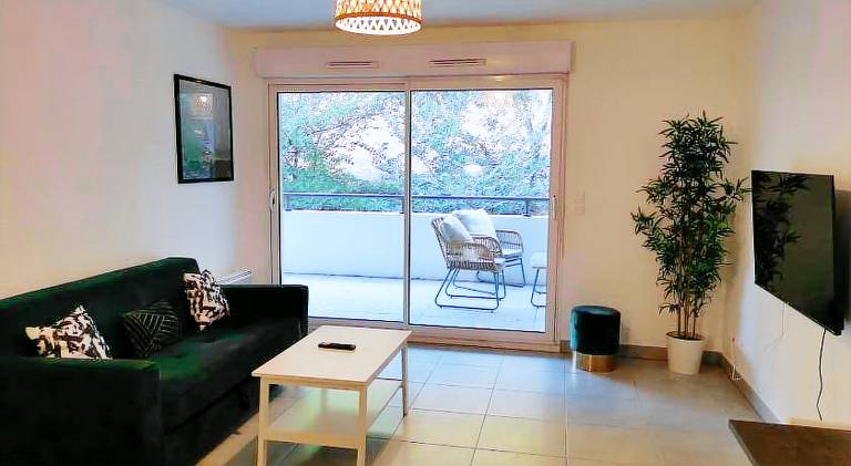 Rental apartment with patio in Montpellier