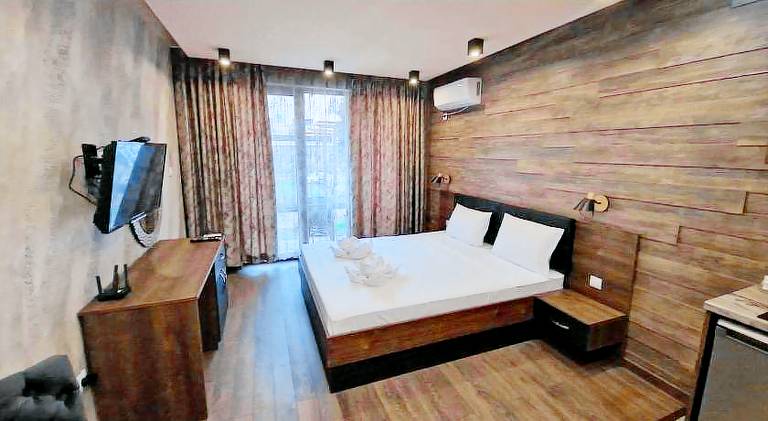 Holiday apartment with pool in Sveti Vlas
