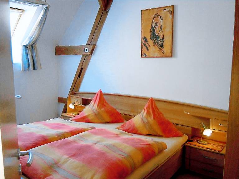 Rental apartment with barbecue, garden & terrace — photo 2