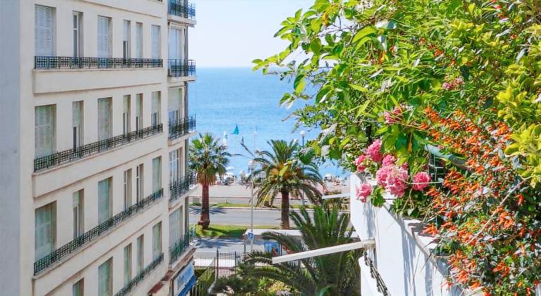 Apartment with 1 room for 2 persons in Thiers