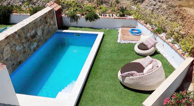 Vacation home with BBQ, pool & terrace in Posada