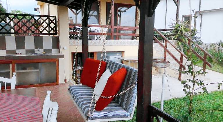 Ample villa | Pet-friendly — photo 5