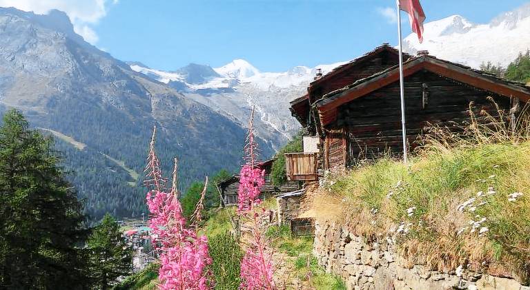 Holiday apartment with 1 room for 5 persons in Saas Grund