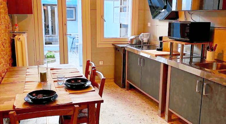 Rental apartment with garden & patio — photo 3