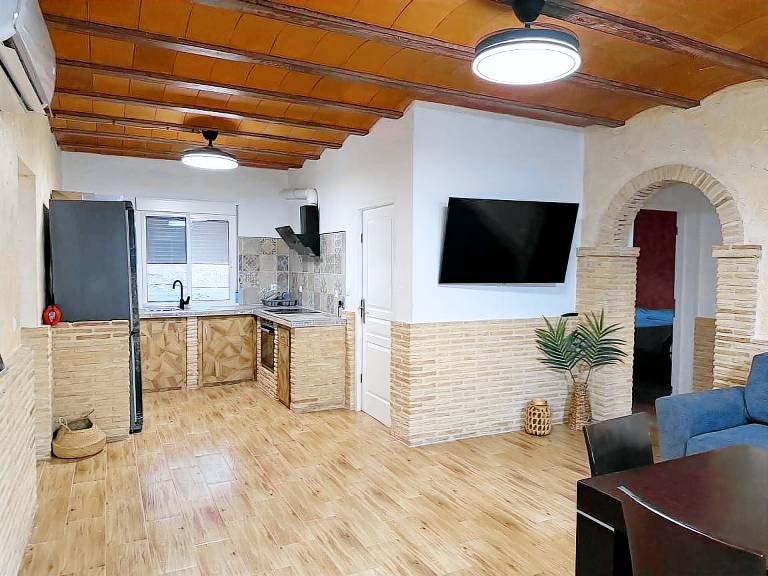 House with barbecue & patio | Mountain view — photo 5