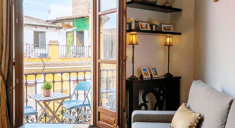 Beautiful apartment with pool & terrace | Close to Seville Cathedral | Pet-friendly — photo 4