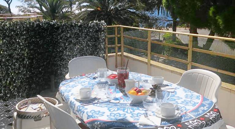 Beautiful rental apartment with private pool, garden & terrace | Good for workation | Pet-friendly — photo 4