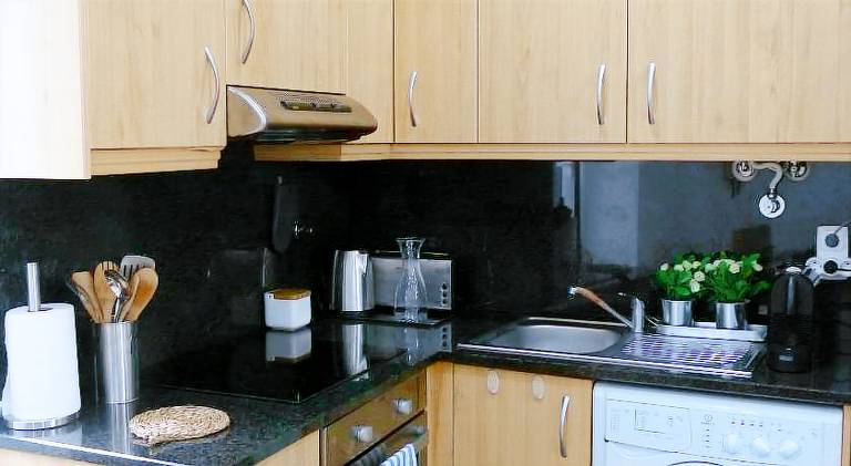 Holiday apartment | Near Portas da Cidade de Ponta Delgada | Pet-friendly — photo 3