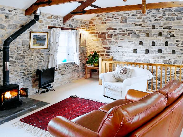 Children-friendly cottage with yard | Pets are welcome — photo 2