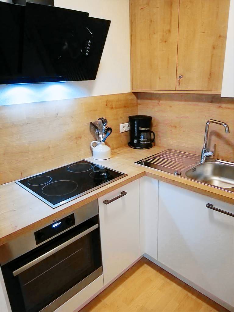 Family-friendly holiday apartment with terrace & pool | Mountain view | Pets allowed — photo 4