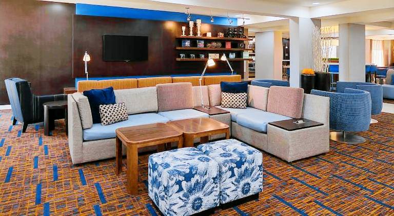 Country Inn & Suites by Radisson, Brown Deer - Milwaukee North — photo 3