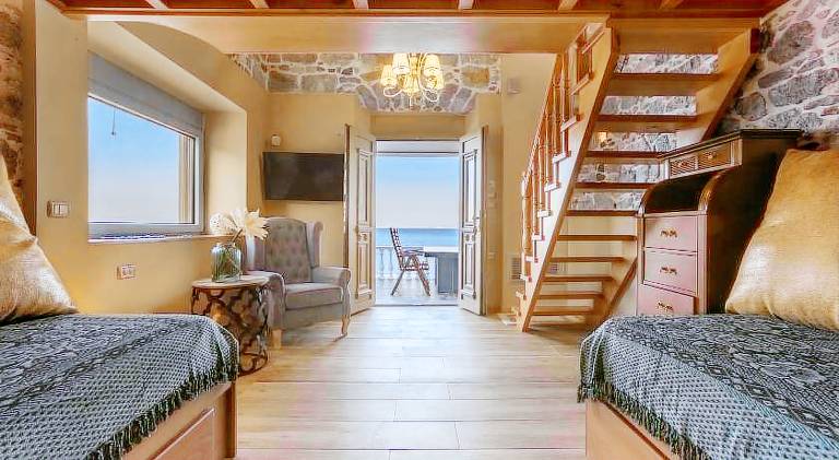 Vacation home with hot tub — photo 2