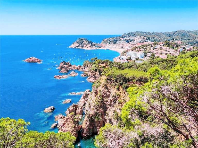 Fully equipped apartment with pool & terrace | Beach view | Pets allowed in Tossa de Mar