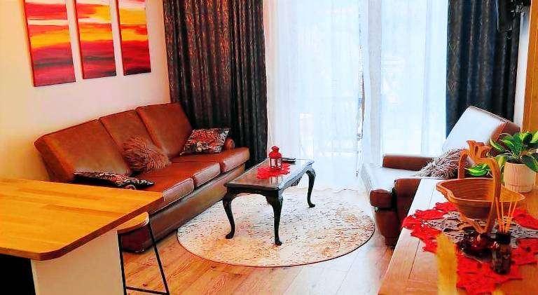 Holiday apartment with grill, yard & terrace in Szklarska Poreba