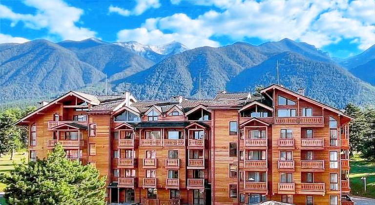 Holiday apartment with pool in Bansko