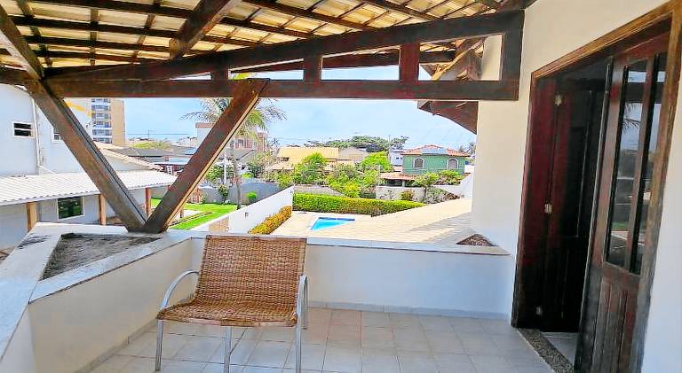 Vacation home with jacuzzi & pool — photo 5