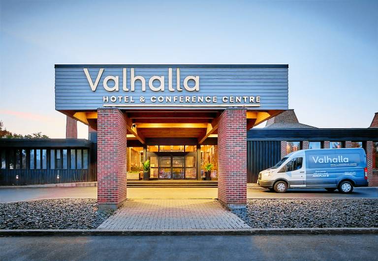 Valhalla Hotel & Conference Centre in Thunder Bay, ON
