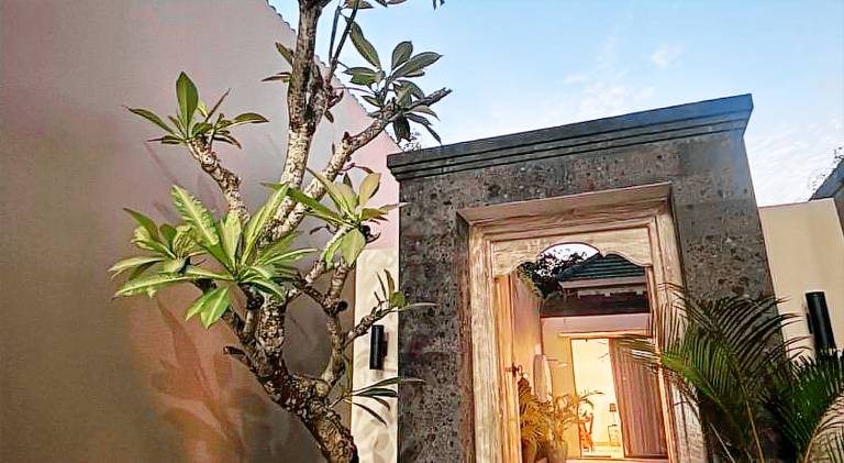Villa with private pool & terrace in Canggu