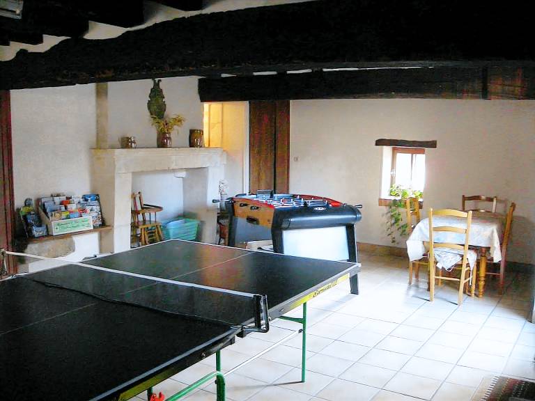 Cottage with barbeque — photo 2