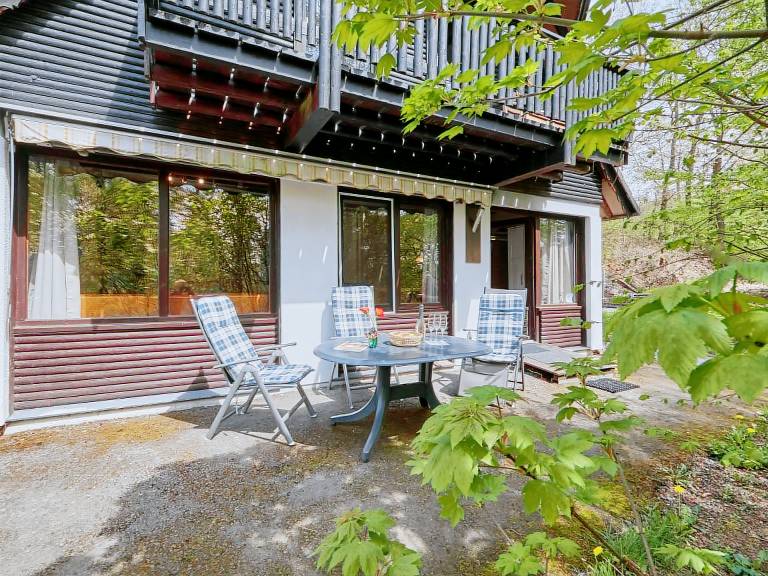 Vacation home with garden, sauna & patio — photo 5