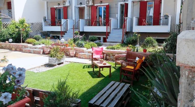 Wonderful rental apartment with terrace & yard | Pets are welcome — photo 3