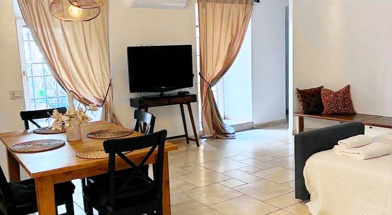 Lovely apartment with terrace & garden | Close to Pantheon | Perfect for remote work | Pet-friendly — photo 2