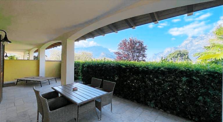 Beautiful serviced apartment with pool, garden & barbeque | Dogs allowed — photo 5