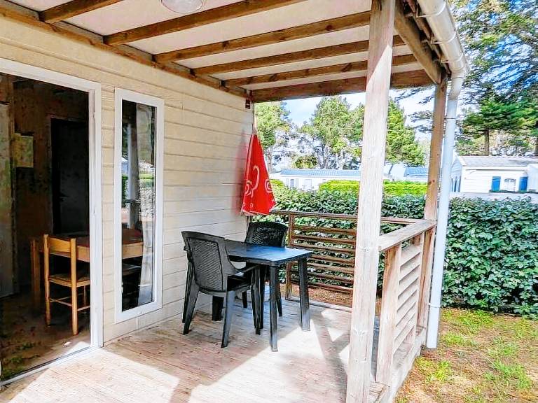 Chalet with heated pool, terrace & grill — photo 5