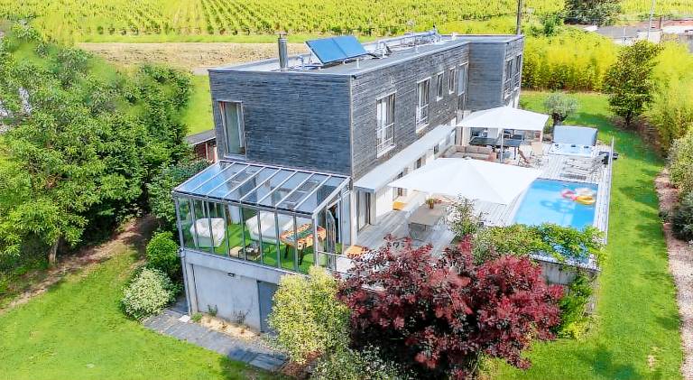 Villa with jacuzzi & pool in Loches
