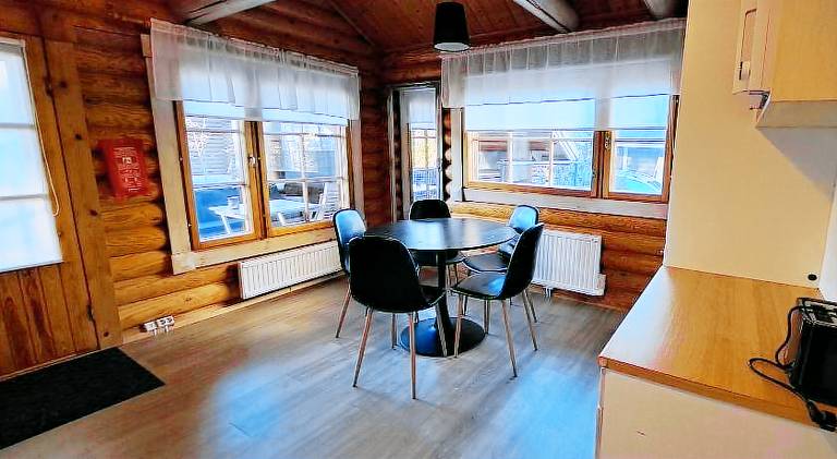Chalet with 2 rooms for 5 persons — photo 5
