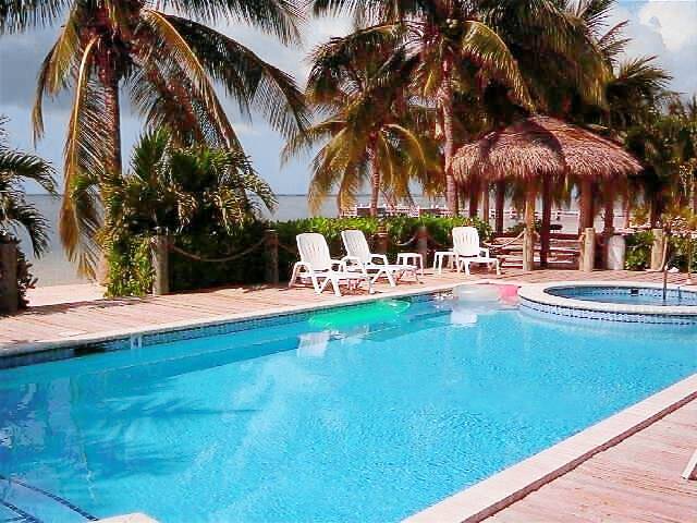 Condo Rum Point
