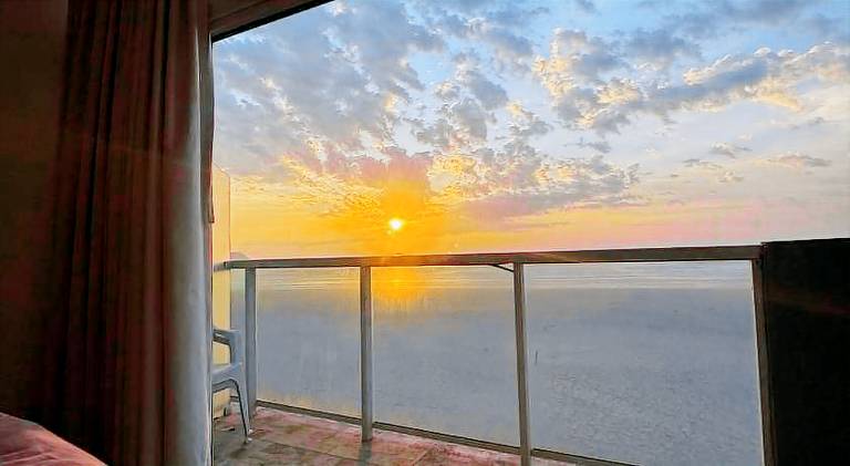 Suites Pitangueiras - POUSADA FRENTE MAR — photo 2