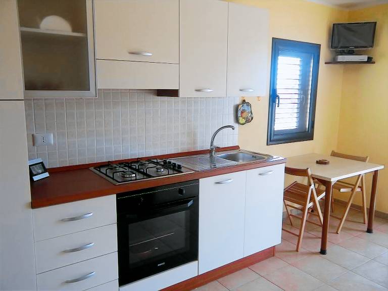 Villa with patio & yard — photo 2
