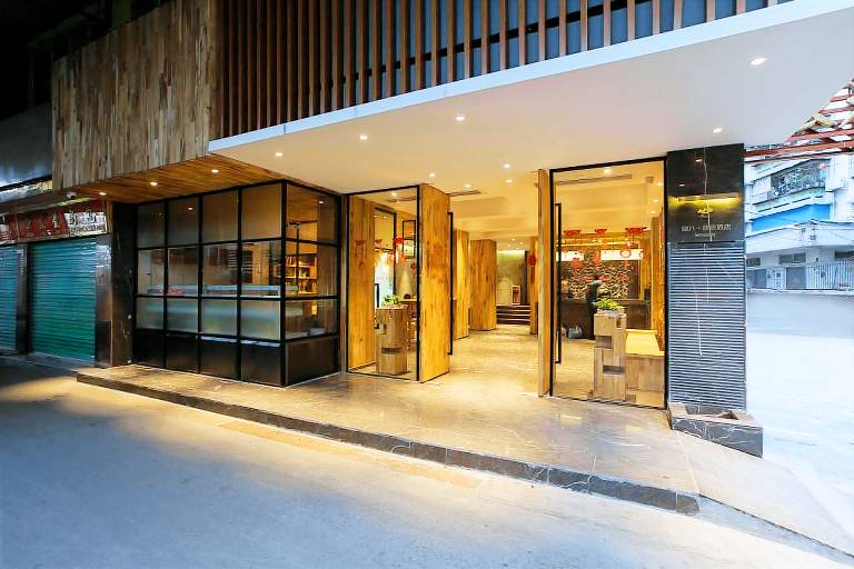 V8 Ziyuangang Hotel in Guangzhou
