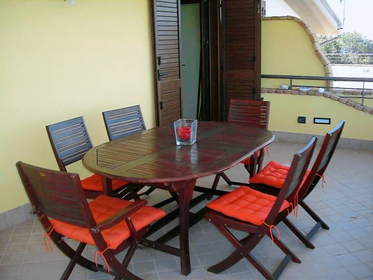 Appartement in Caprioli mit Garten, Terrasse und Grill — photo 2