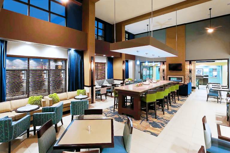 Hampton Inn & Suites Denver/Airport-Gateway Park — photo 2