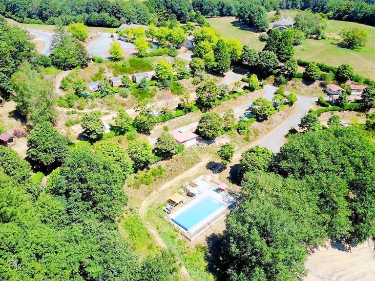 Chalet with pool — photo 2